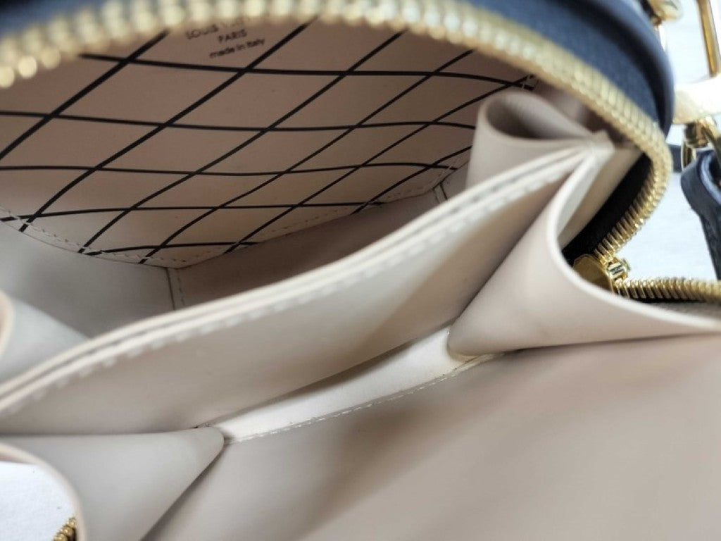 LOUIS VUITTON ルイヴィトン ショルダーバッグ ミニボワットシャポー M68276 ブラウン系 モノグラムリバース レディース ゴールド金具 美品