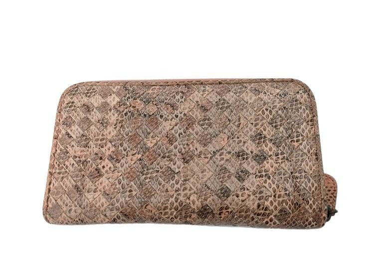 BOTTEGA VENETA ボッテガヴェネタ 財布 イントレチャート アイヤーズ 114076 ピンクベージュ系 パイソン ユニセックス ラウンドファスナー 長財布