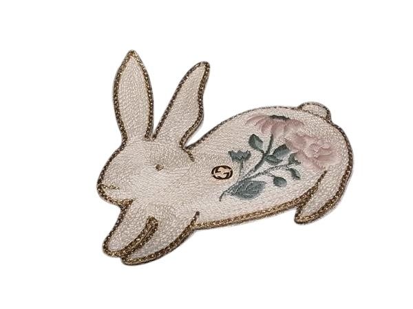 GUCCI グッチ ブローチ ニューイヤー ラビット ブローチ ベージュ系 マルチカラー ファブリック レディース 超美品