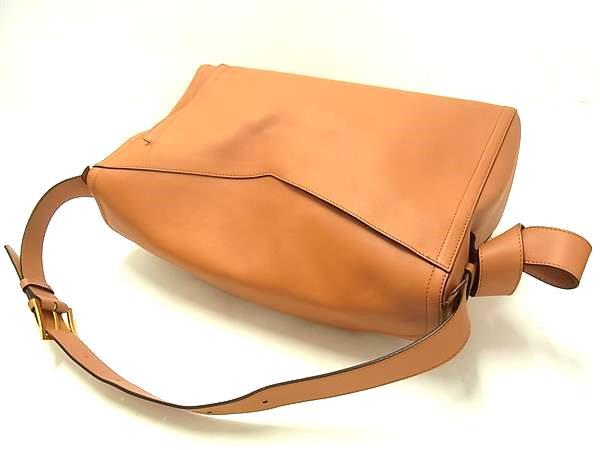 MCM エムシーエム ショルダーバッグ Diamond 3D ショルダーバッグ MWSEAAK01CK001 テラコッタ（ブラウン） レザー レディース 美品