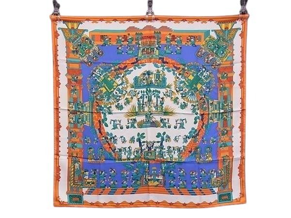 HERMES エルメス スカーフ カレ90 マルチカラー シルク100％ レディース ASTRES es SOLEILS 天体と太陽 美品
