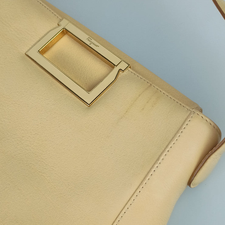Salvatore Ferragamo フェラガモ ハンドバッグ ガンチーニ 21 8220 ライトベージュ系 レザー レディース 2WAY ショルダーバッグ ゴールド金具 美品