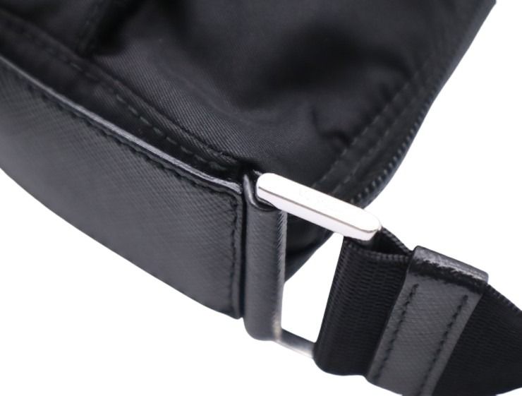 PRADA プラダ ショルダーバッグ VELA 1BC421 ブラック系 ナイロン サフィアーノレザー ユニセックス シルバー金具 三角ロゴプレート メッセンジャーバッグ 美品