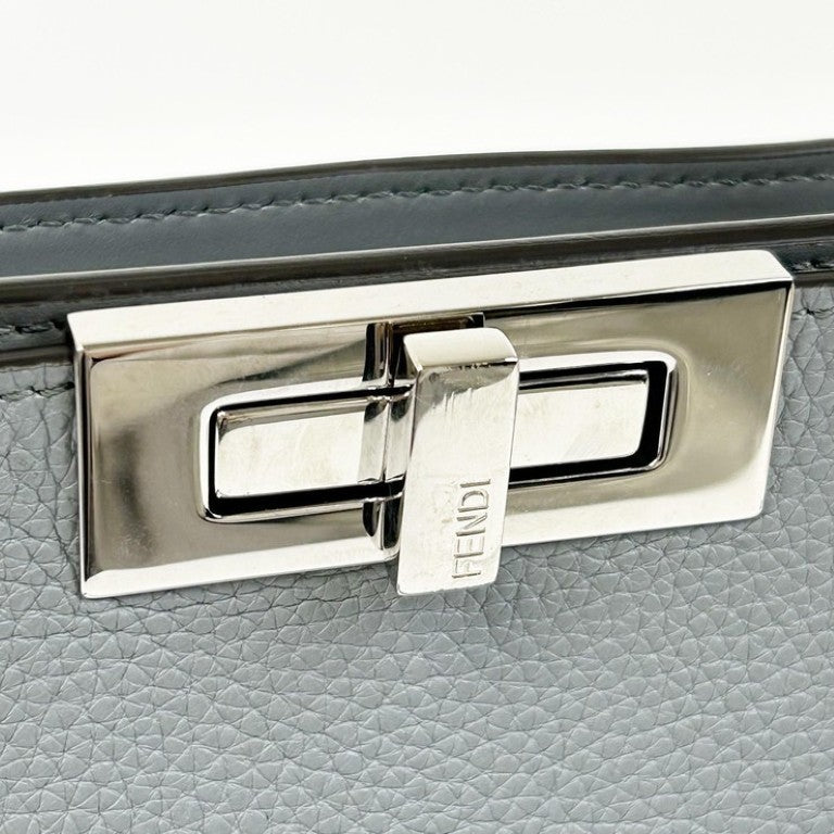 FENDI フェンディ ハンドバッグ ピーカブーアイシーユーミディアム 7VA529 ブルーグレー系 レザー レディース 2WAY ターンロック シルバー金具 美品
