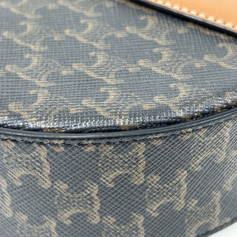 CELINE セリーヌ ショルダーバッグ トリオンフ ラウンドパース 10G342CAM.04BT タン（ブラウン） ブラック系 PVC レザー レディース 美品