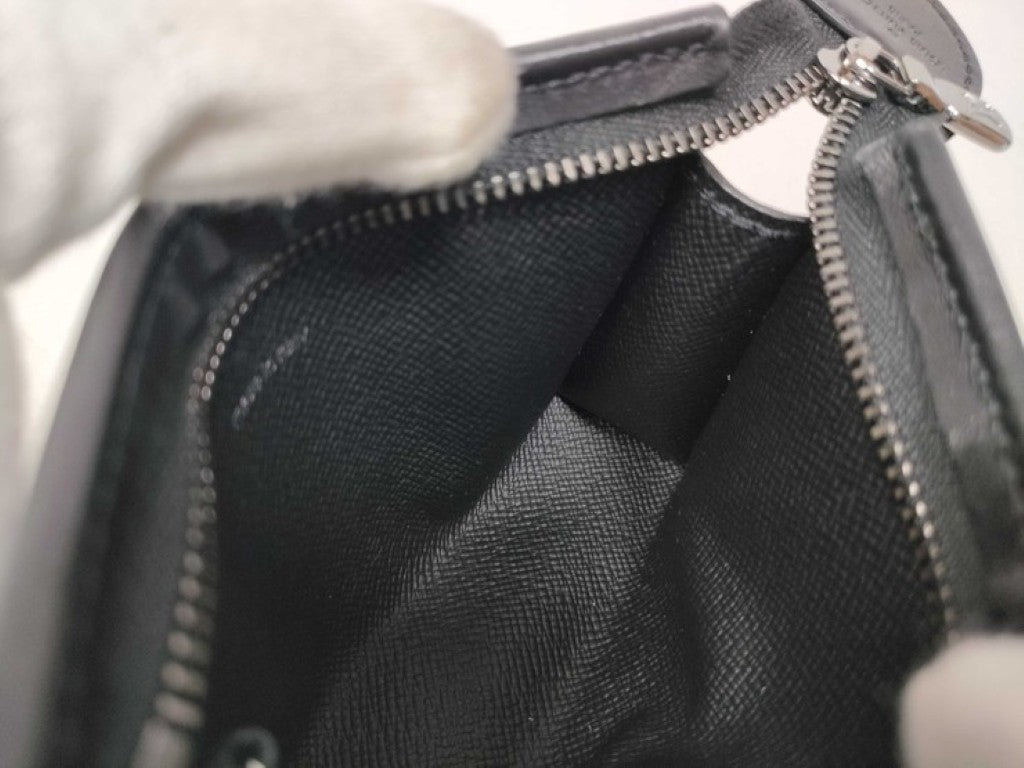 LOUIS VUITTON ルイヴィトン コインケース ポシェット クレ ヴォワヤージュ M82776 ブラック系 モノグラムエクリプス ユニセックス 小銭れ シルバー金具 新品未使用展示品