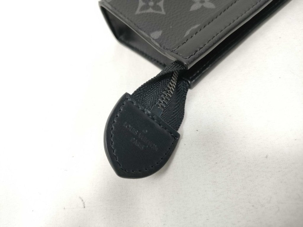 LOUIS VUITTON ルイヴィトン コインケース ポシェット クレ ヴォワヤージュ M82776 ブラック系 モノグラムエクリプス ユニセックス 小銭れ シルバー金具 新品未使用展示品