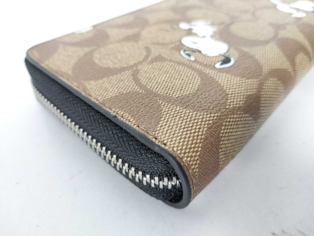 COACH コーチ 長財布 シグネチャー C4596 ベージュ系 PVC レザー レディース ラウンドファスナー スヌーピー ピーナッツコラボ 新品未使用展示品