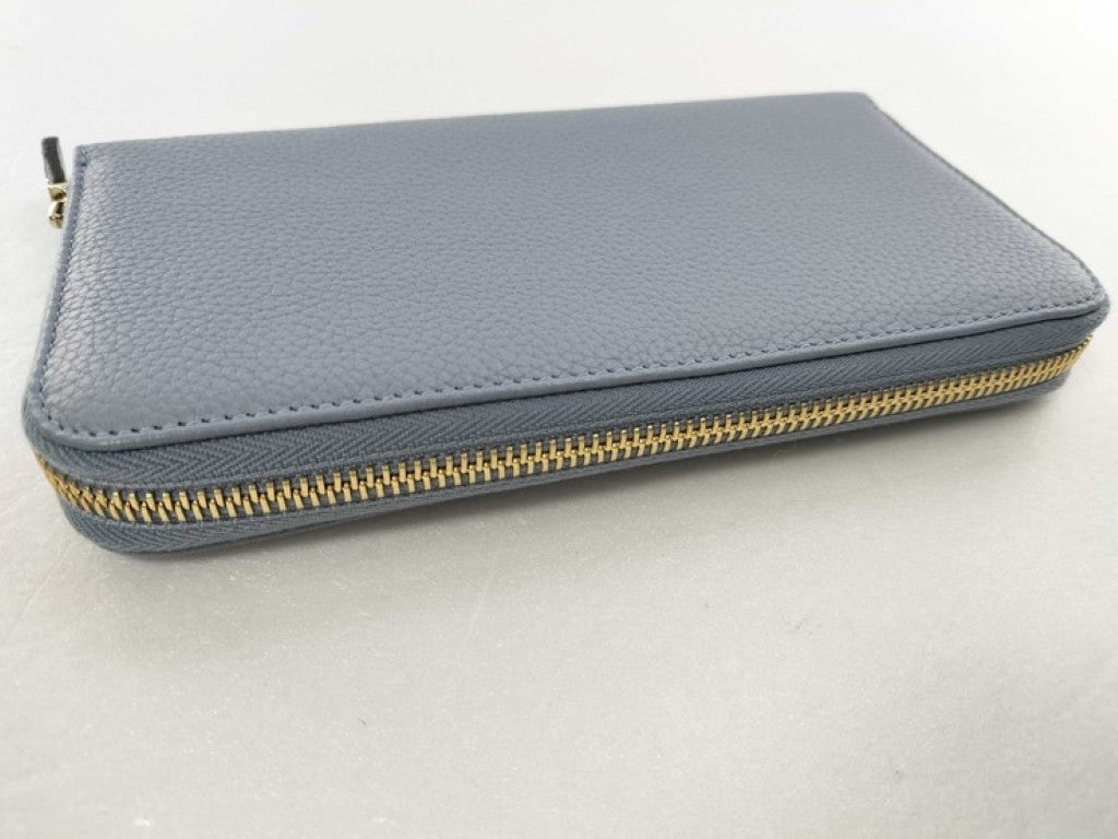 Salvatore Ferragamo フェラガモ 長財布 ガンチーニ IY-22 C843 ブルー系 レザー レディース ラウンドファスナー ゴールド金具 超美品