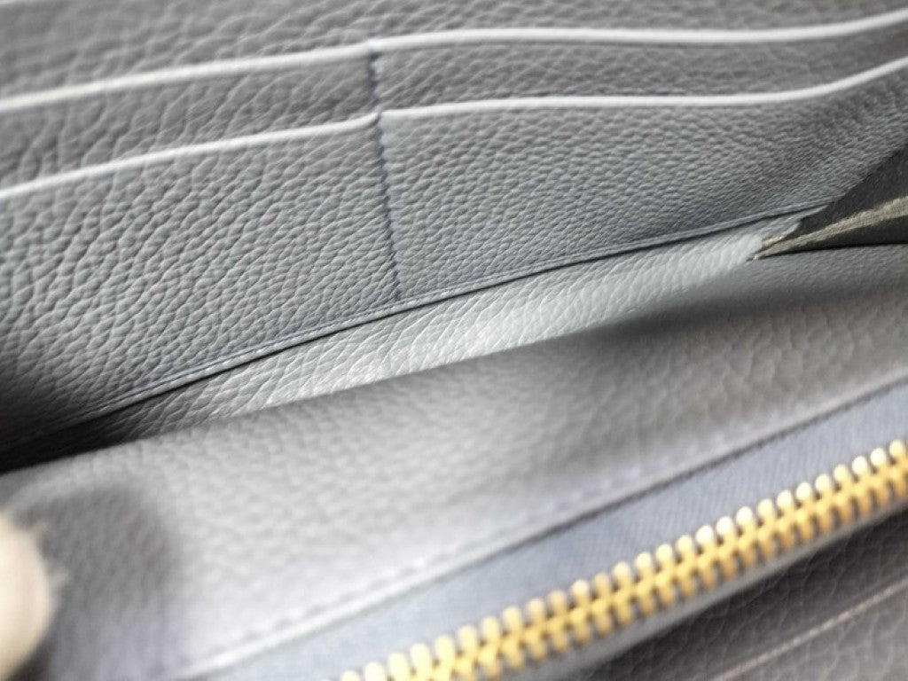 Salvatore Ferragamo フェラガモ 長財布 ガンチーニ IY-22 C843 ブルー系 レザー レディース ラウンドファスナー ゴールド金具 超美品
