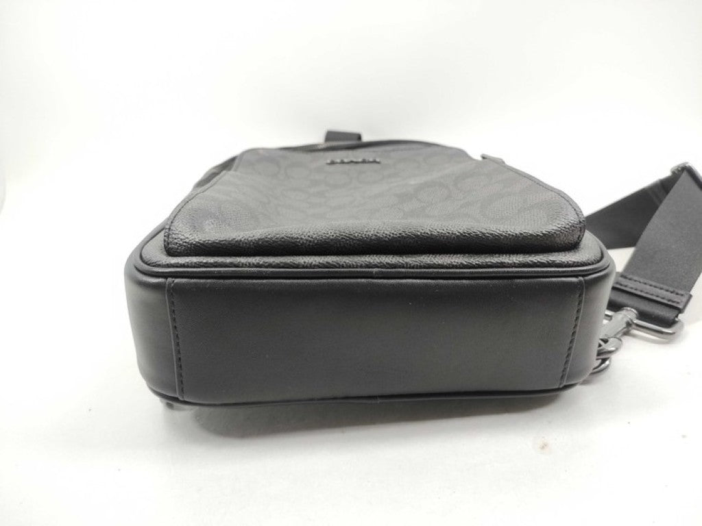 COACH コーチ ボディバッグ シグネチャー CZ393 ブラック系 PVC×レザー ユニセックス ショルダーバッグ 超美品