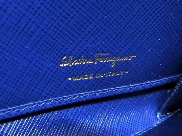 SALVATORE FERRAGAMO フェラガモ 長財布 ガンチーニ IY-22B 300 ブルー系 レザー ユニセックス ラウンドファスナー ゴールド金具 美品
