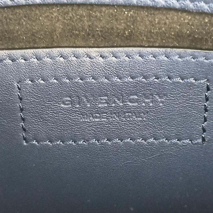 GIVENCHY ジバンシィ ショルダーバッグ インフィニティミニサドルバッグ ネイビー系 カーフレザー レディース ハンドバッグ チェーンモチーフ シルバー金具 美品