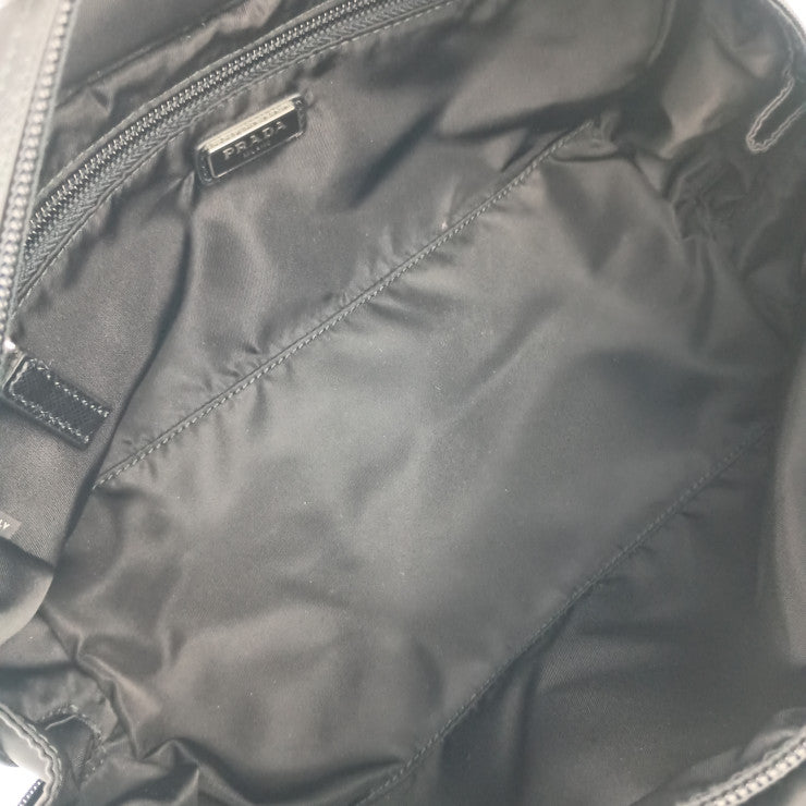 PRADA プラダ クラッチバッグ トライアングルロゴ 2NA029 ブラック系 Re-Nylon メンズ セカンドバッグ トライアングルロゴ シルバー金具 美品