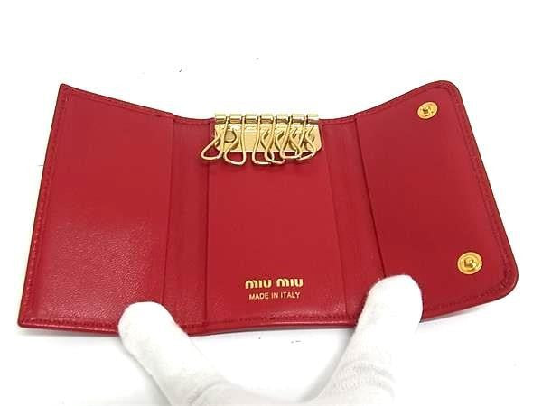 miumiu ミュウミュウ キーケース 5PG222 レッド ホワイト系 レザー レディース 6連 ゴールド金具 美品