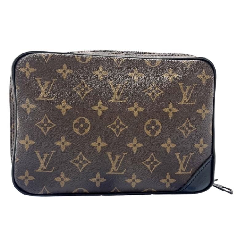 LOUIS VUITTON ルイヴィトン ショルダーバッグ ユティリティ･フロントバッグ M44468 ブラウン ブラック系 モノグラム メンズ 美品