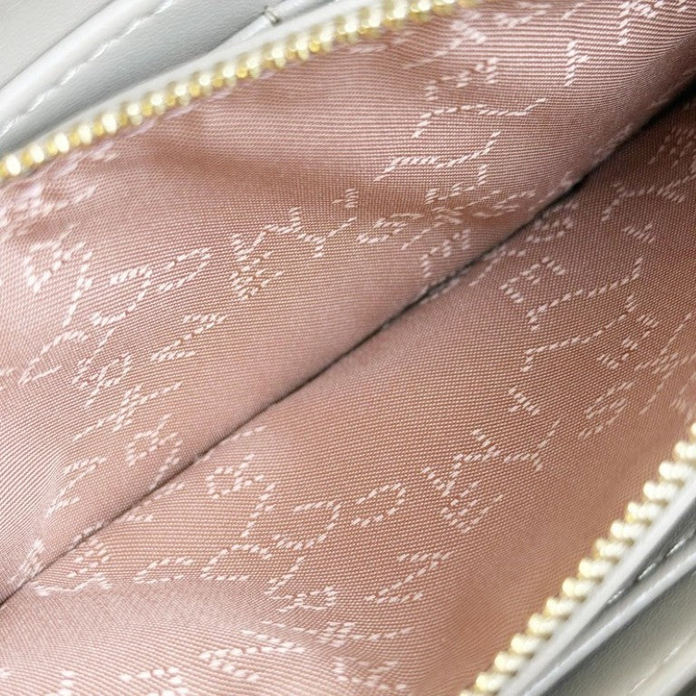 STELLA McCARTNEY ステラマッカートニー 長財布 ファラベラ 434750 ベージュ系 フェイクレザー レディース ラウンドファスナー ゴールド金具 美品