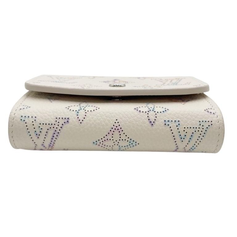 LOUIS VUITTON ルイヴィトン 三つ折り財布 ポルトフォイユ･イリスXS M25640 ドリームベージュ系 マヒナ レディース コンパクト シルバー金具 超美品