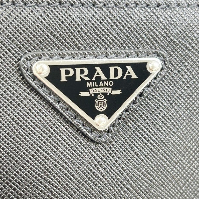 PRADA プラダ ショルダーバッグ トライアングルロゴ 2VH067 ブラック系 サフィアーノ ユニセックス 白タグ シルバー金具 美品