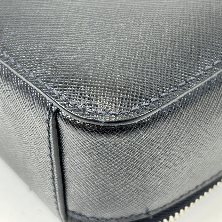 PRADA プラダ ショルダーバッグ トライアングルロゴ 2VH067 ブラック系 サフィアーノ ユニセックス 白タグ シルバー金具 美品