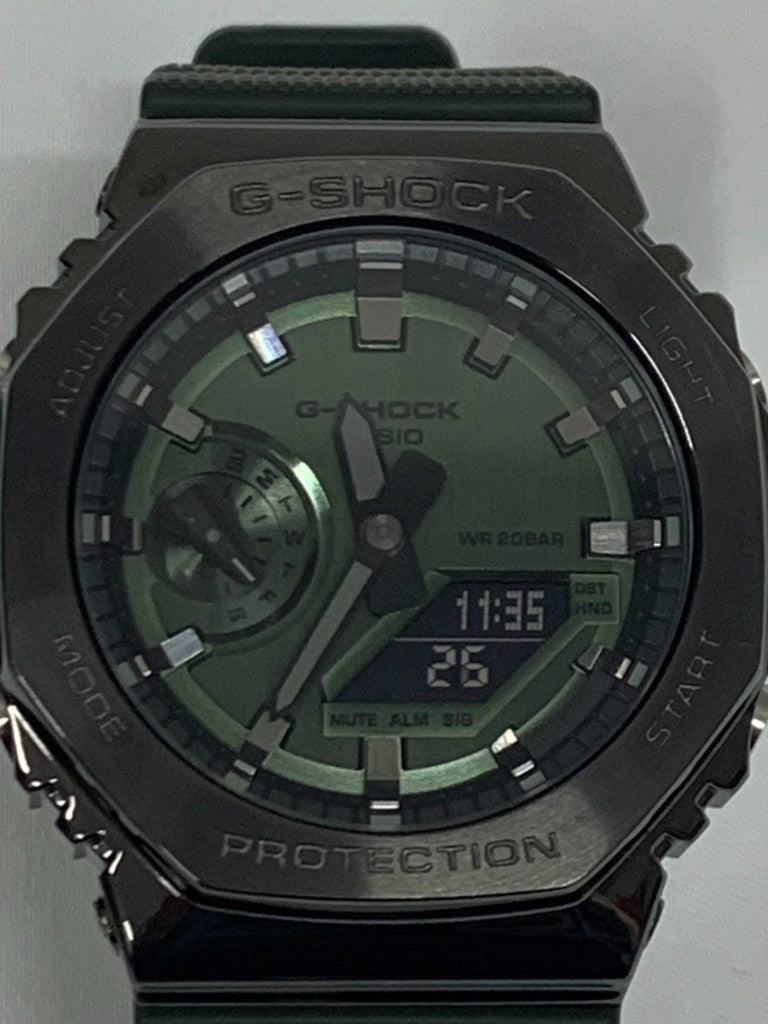 CASIO カシオ 時計 G-SHOCK ANALOG-DIGITAL 2100 Series GM-2100B-3AJF カーキ ブラック系 樹脂／ステンレススチール メンズ アナデジ 美品