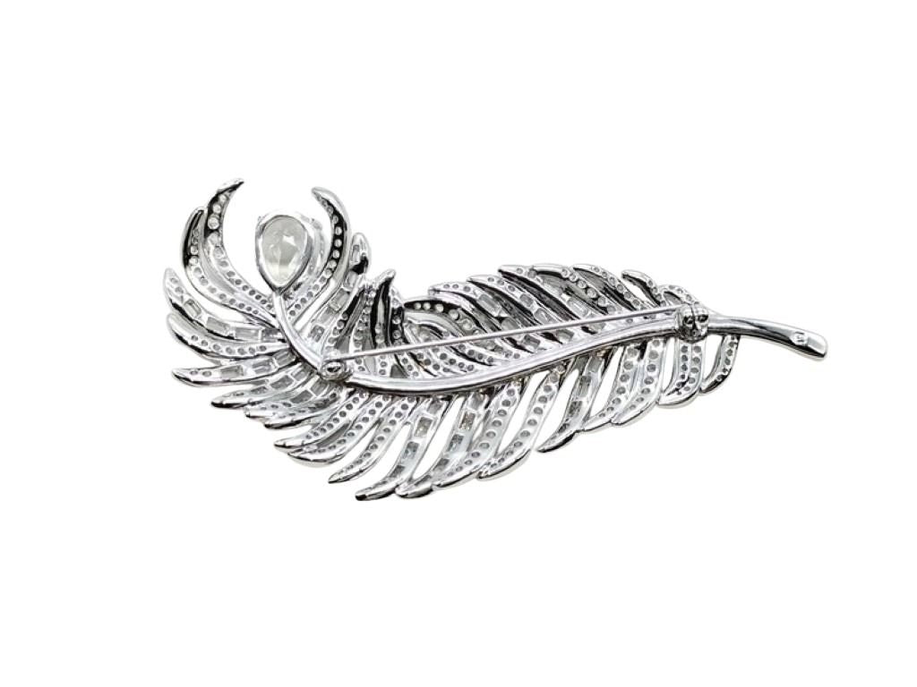 SWAROVSKI スワロフスキー ブローチ Vienna 5741558 シルバー系 メタル クリスタル キュービックジルコニア レディース フェザーモチーフ 新品未使用展示品