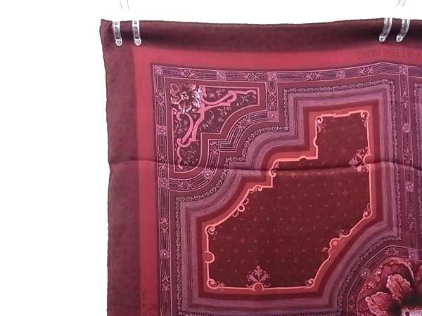 LOUIS VUITTON ルイヴィトン スカーフ カレ90 LES DECORS PARISIENS AU XIXe SIECLE 19世紀パリの装飾 ボルドー系 シルク100% レディース 大判 超美品