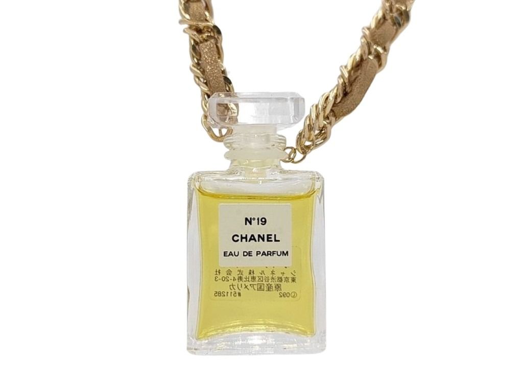 CHANEL シャネル ネックレス ALLURE アリュール 香水ボトルモチーフ ネックレス ゴールド ベージュ系 レザー メタル レディース 美品
