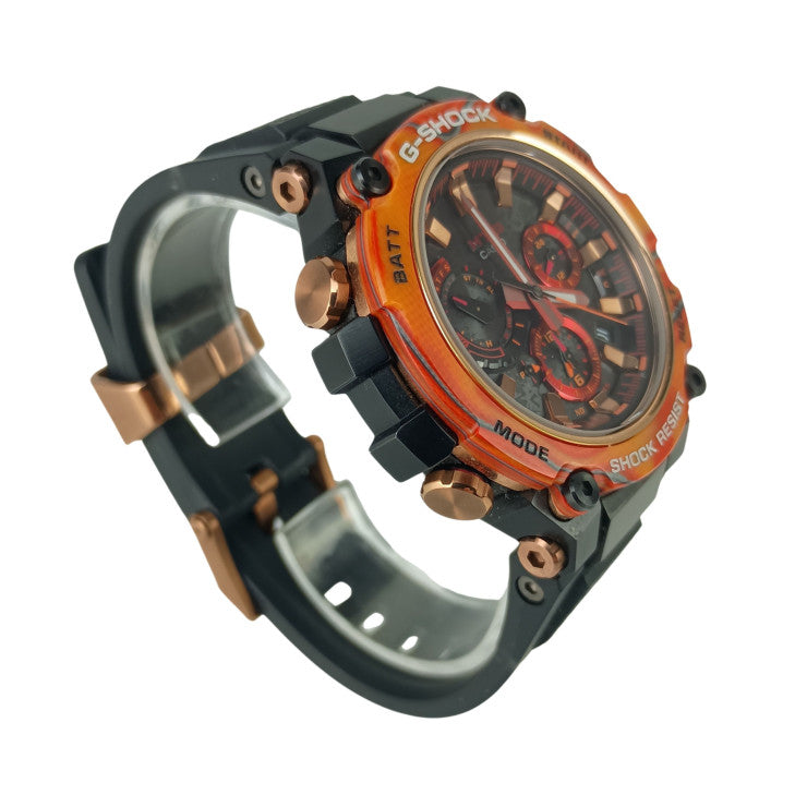 CASIO カシオ 時計 G-SHOCK 40th Anniversary Flare Red MT-G MTG-B3000 Series MTG-B3000FR-1AJR ブラック フレアレッド系 カーボンファイバー強化樹脂／ステンレススチール 樹脂バンド メンズ ソーラー電波 美品