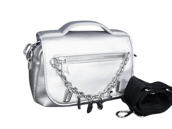 DIESEL ディーゼル ハンドバッグ イニシャルチェーン 2WAY ショルダーバッグ X10075 シルバー系 レザー レディース 超美品