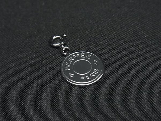 HERMES エルメス ペンダントトップ セリエ チャーム シルバー系 メタル レディース 超美品