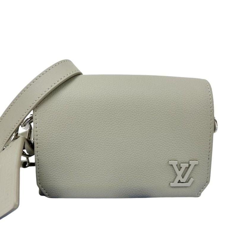 LOUIS VUITTON ルイヴィトン ショルダーバッグ アエログラム ファストライン・ウェアラブルウォレット M82281 セージ（グリーン系） グレインレザー ユニセックス シルバー金具 超美品