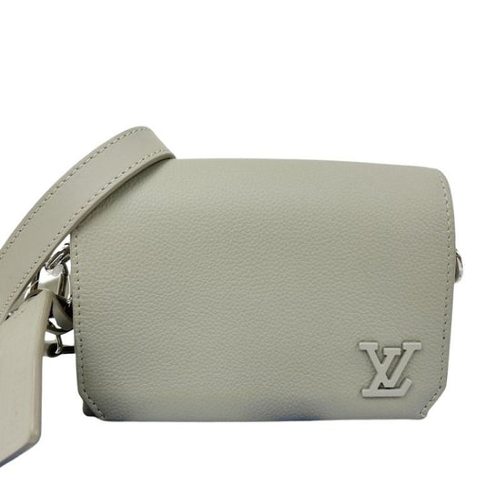 LOUIS VUITTON ルイヴィトン ショルダーバッグ アエログラム ファストライン・ウェアラブルウォレット M82281 セージ（グリーン系） グレインレザー ユニセックス シルバー金具 超美品