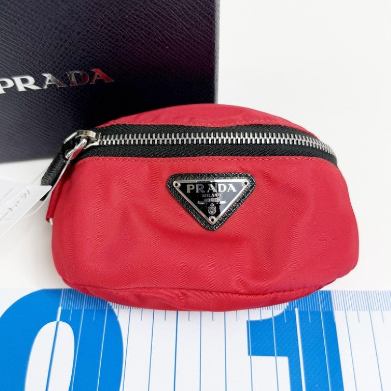 PRADA プラダ ポーチ Re-Nylon アームポーチ 2TT095 レッド ブラック系 テスートナイロン ユニセックス トライアングルロゴ シルバー金具 超美品