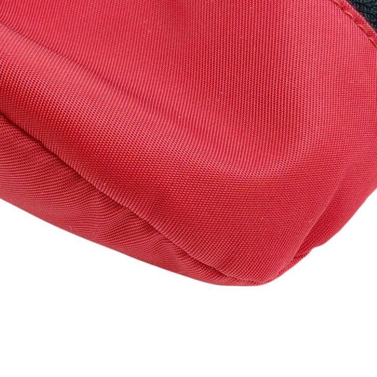PRADA プラダ ポーチ Re-Nylon アームポーチ 2TT095 レッド ブラック系 テスートナイロン ユニセックス トライアングルロゴ シルバー金具 超美品