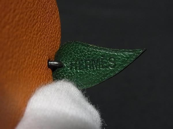HERMES エルメス キーホルダー ポルトクレ オレンジ系 レザー レディース フルーツ バッグチャーム 美品