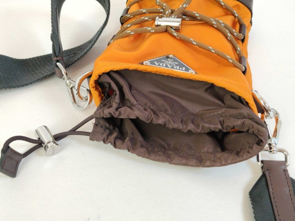 PRADA プラダ ショルダーバッグ RE-NYLON トライアングルロゴ 2ZT079 オレンジ ブラウン系 ナイロン レザー ユニセックス スマートフォンケース シルバー金具 美品