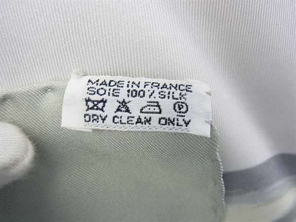 HERMES エルメス スカーフ カレ90 マルチカラー シルク100% レディース Smiles in Third Millenary 三千年紀の微笑 美品