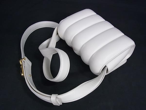 Daniel Wellington ダニエル ウェリントン ショルダーバッグ Mini Sadie ホワイト系 レザー レディース 美品