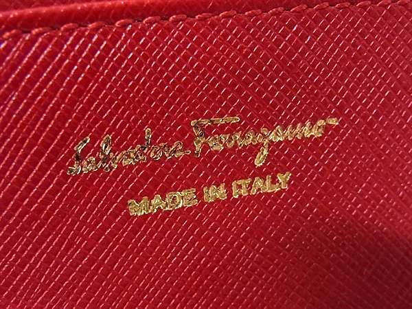 Salvatore Ferragamo フェラガモ 財布 ガンチーニ レッド レザー レディース 二つ折り 長財布 クリップ ゴールド金具