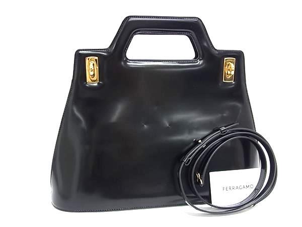 Ferragamo フェラガモ ハンドバッグ ガンチーニ ワンダ 21 3961 ブラック パテントレザー レディース 2WAY ゴールド金具 美品