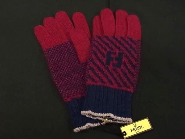 FENDI フェンディ グローブ FFロゴ ワインレッド系×ネイビー系 ウール60%×アンゴラ20%×ナイロン20% レディース 新品未使用展示品