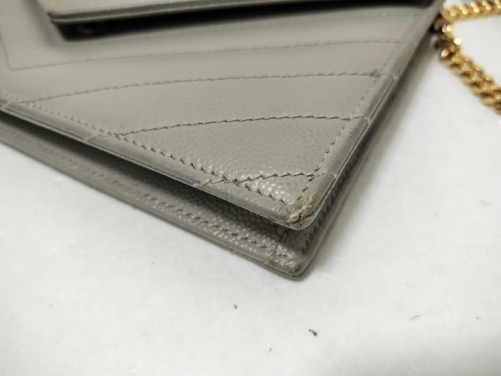 YVES SAINT LAURENT イヴサンローラン チェーンウォレット カサンドラ 393953 グレー系 レザー レディース Ｖステッチ ゴールド金具