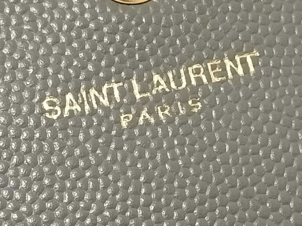 YVES SAINT LAURENT イヴサンローラン チェーンウォレット カサンドラ 393953 グレー系 レザー レディース Ｖステッチ ゴールド金具