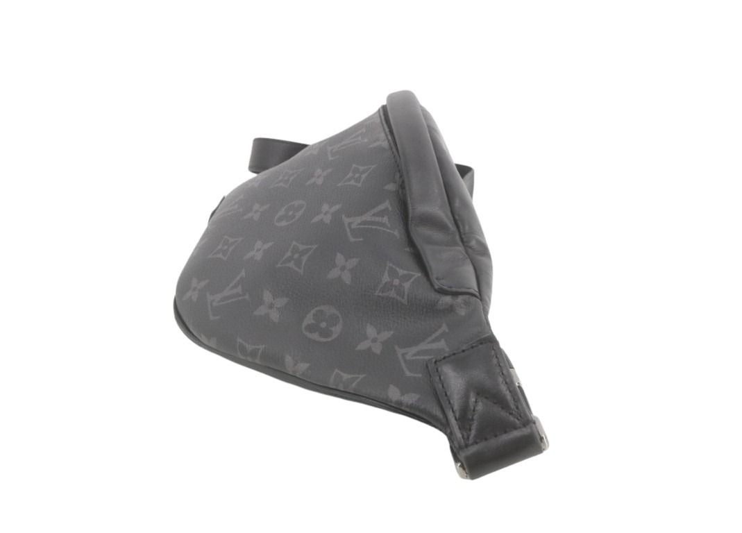 LOUIS VUITTON ルイヴィトン ボディバッグ ディスカバリー バムバッグ M46035 ブラック系 モノグラム エクリプス メンズ シルバー金具 美品
