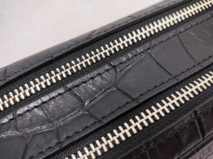 PELLE MORBIDA ペッレモルビダ セカンドバッグ メイデンボヤージュ PMO-MB028AELE ブラック系 型押しレザー メンズ 美品