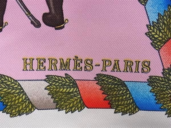 HERMES エルメス スカーフ カレ90 L’ARMEE IMPERIALE RUSSE ロシア軍事博物館 アイボリー系 × ピンク系 マルチカラー シルク100% レディース 美品