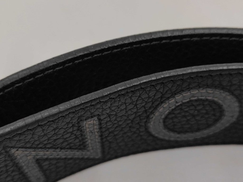 LOUIS VUITTON ルイヴィトン ショルダーストラップ J02392 ブラック グレー系 トリヨンレザー ユニセックス シルバー金具 ロゴ