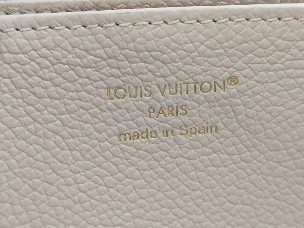 LOUIS VUITTON ルイヴィトン 長財布 ジッピーウォレット M28510 クオーツクチュール(ベージュ系） モノグラム アンプラント ユニセックス ラウンドファスナー ゴールド金具 超美品