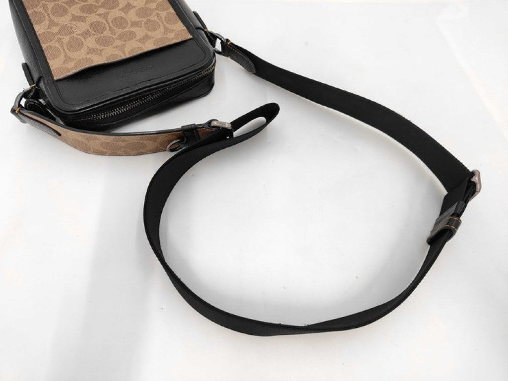 COACH コーチ ショルダーバッグ シグネチャー サリバン CAT78 ベージュ ブラック系 PVC レザー メンズ 美品